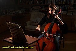 Louisa playing Cello DSC09147